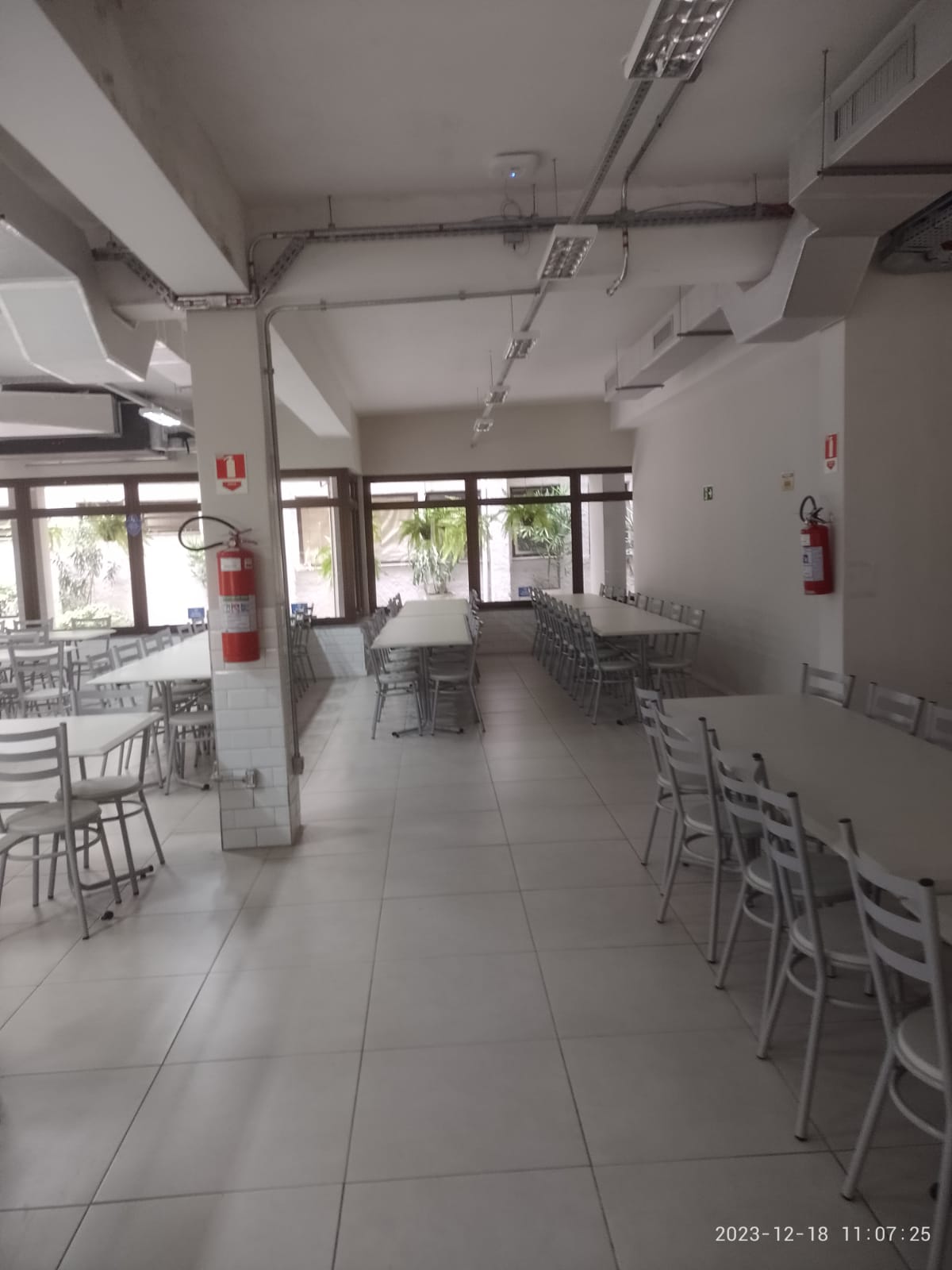 RU vazio após deistência de empresa anterior